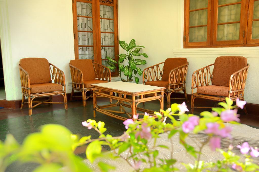Holiday Nest Bed & Breakfast Wadduwa Dış mekan fotoğraf