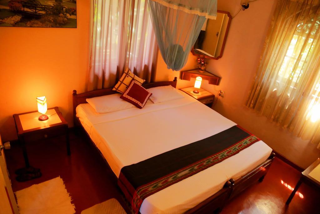 Holiday Nest Bed & Breakfast Wadduwa Dış mekan fotoğraf