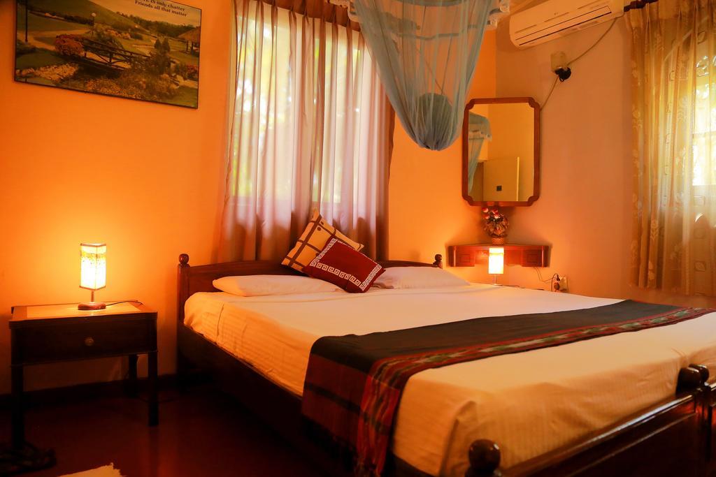 Holiday Nest Bed & Breakfast Wadduwa Dış mekan fotoğraf