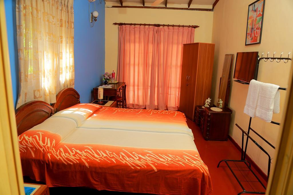 Holiday Nest Bed & Breakfast Wadduwa Dış mekan fotoğraf