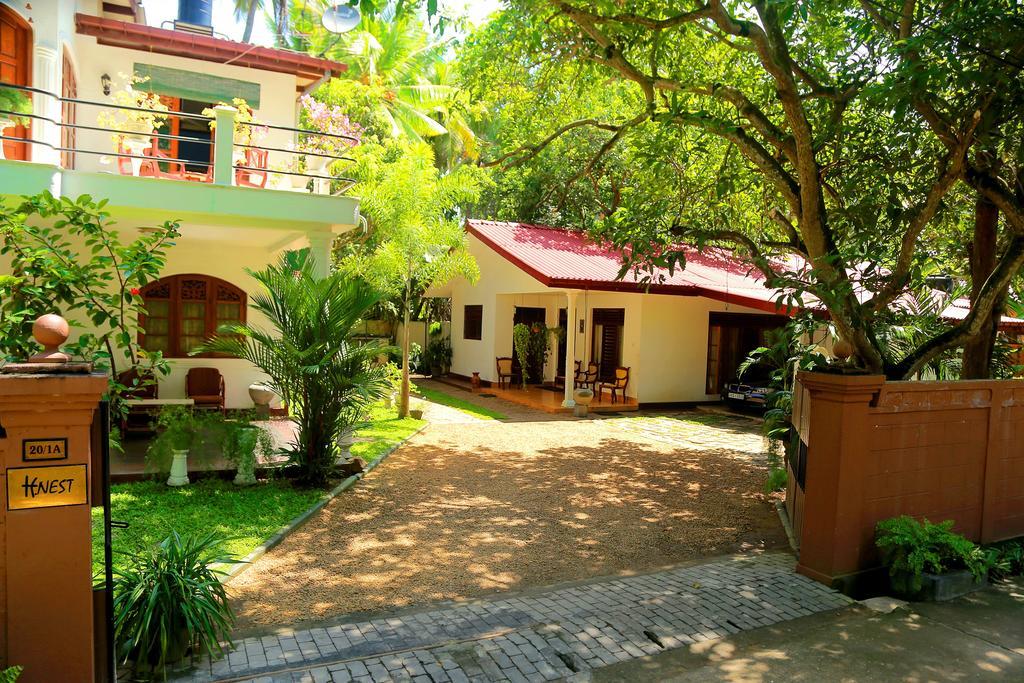 Holiday Nest Bed & Breakfast Wadduwa Dış mekan fotoğraf